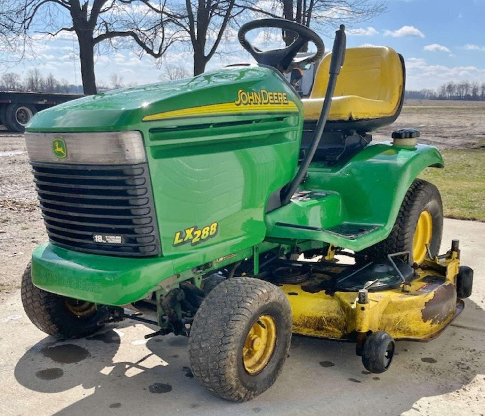 Main image John Deere LX288