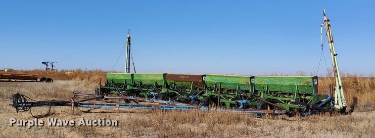 John Deere LZ812 Equipment Image0