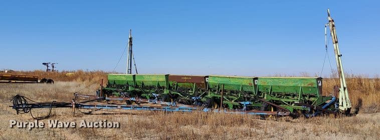 Image of John Deere LZ812 Primary image