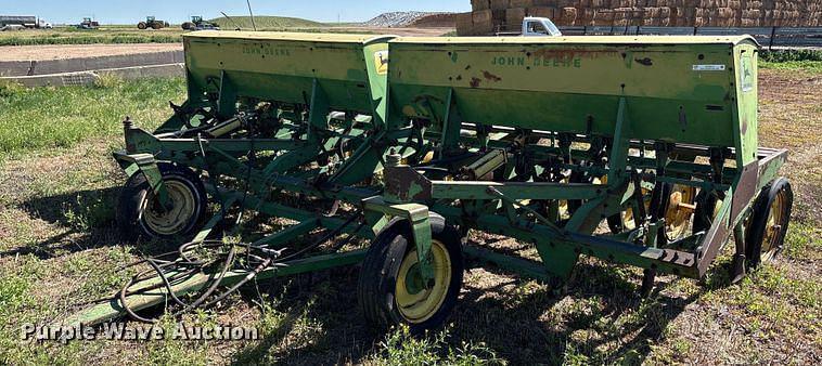 Image of John Deere LZ812 Primary image