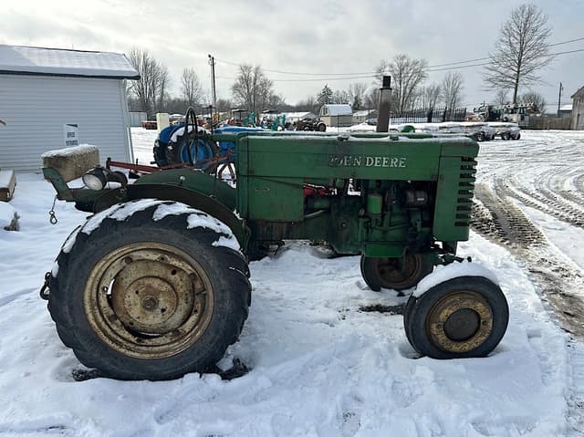 Image of John Deere M equipment image 3
