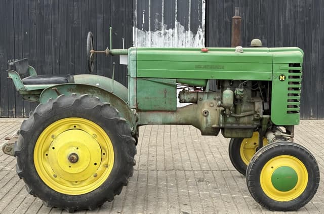 Image of John Deere M equipment image 3