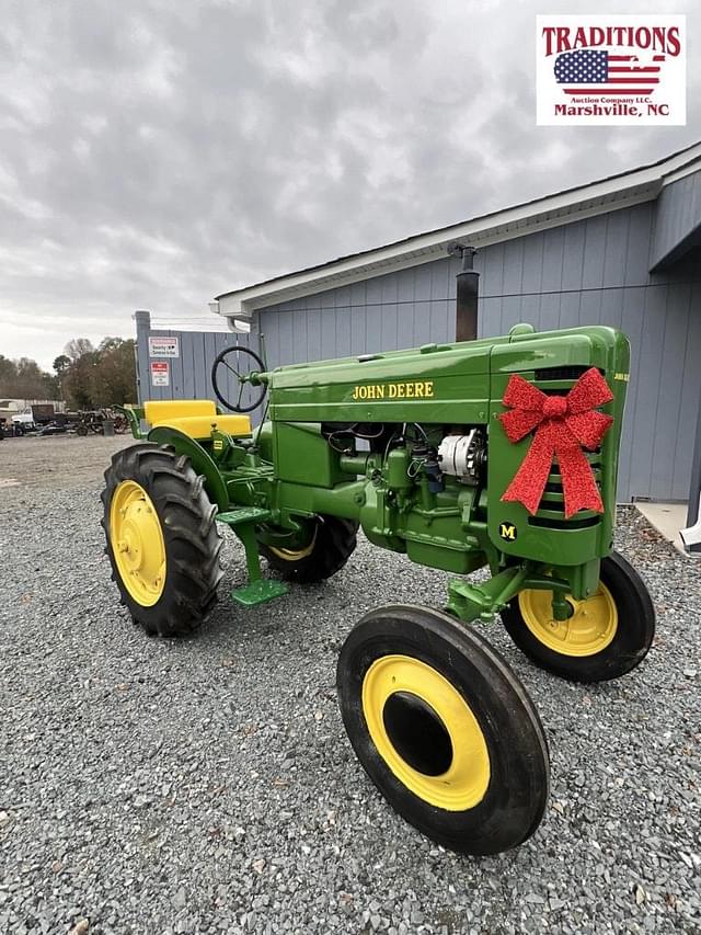 Image of John Deere M equipment image 1