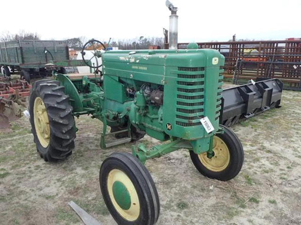 Main image John Deere M
