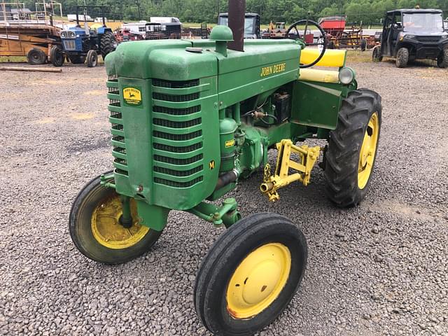 Image of John Deere M equipment image 1