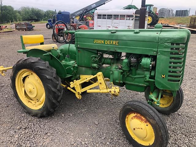 Image of John Deere M equipment image 3