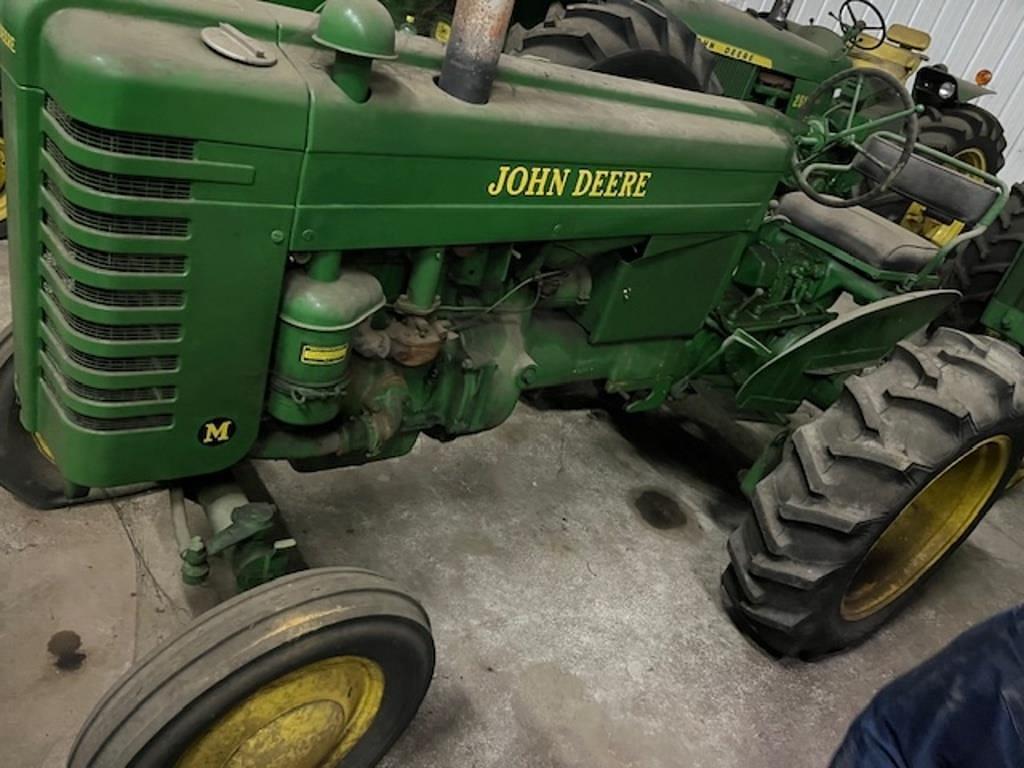 Image of John Deere M Image 0