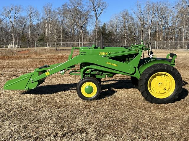 Image of John Deere M equipment image 4