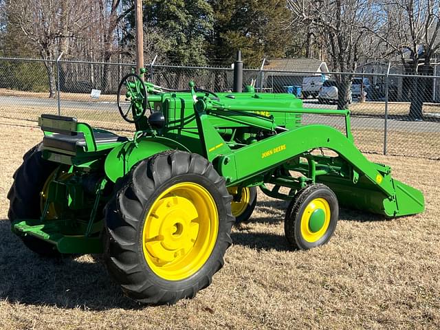 Image of John Deere M equipment image 2