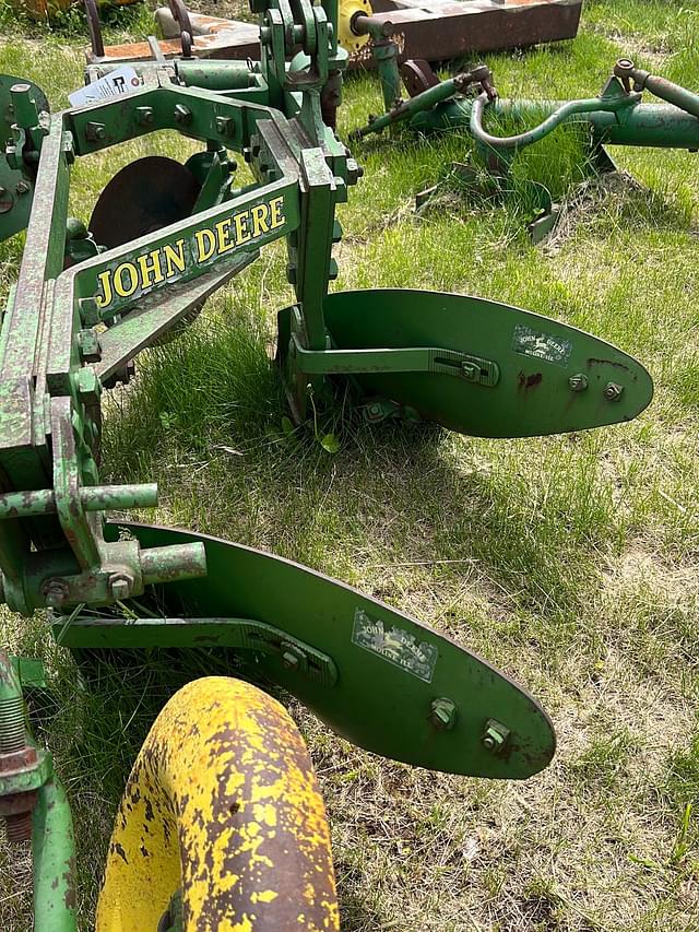 Image of John Deere M2 equipment image 1