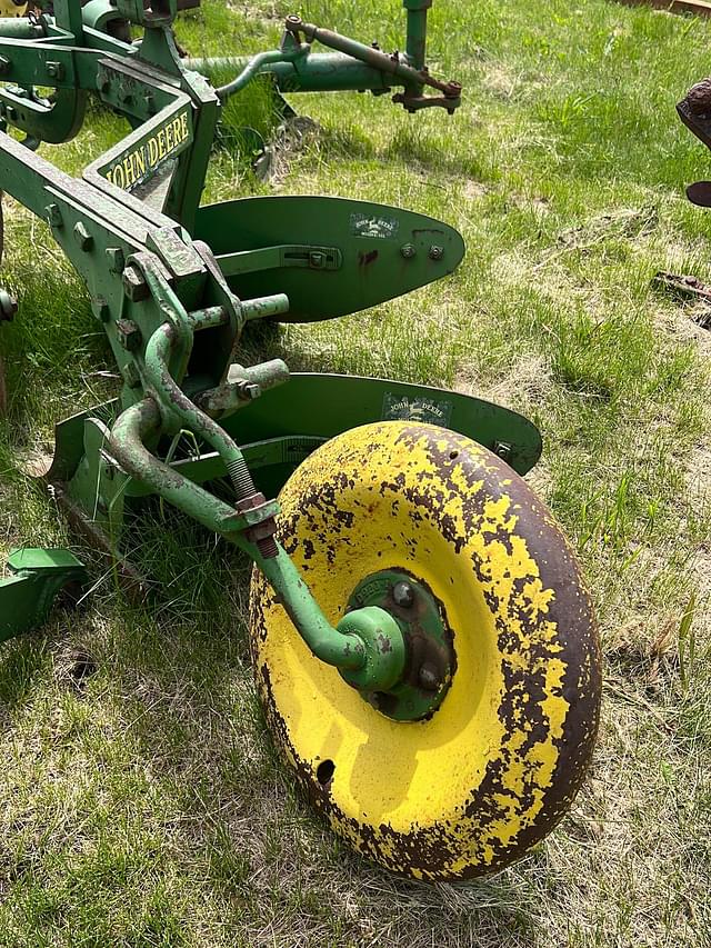 Image of John Deere M2 equipment image 2