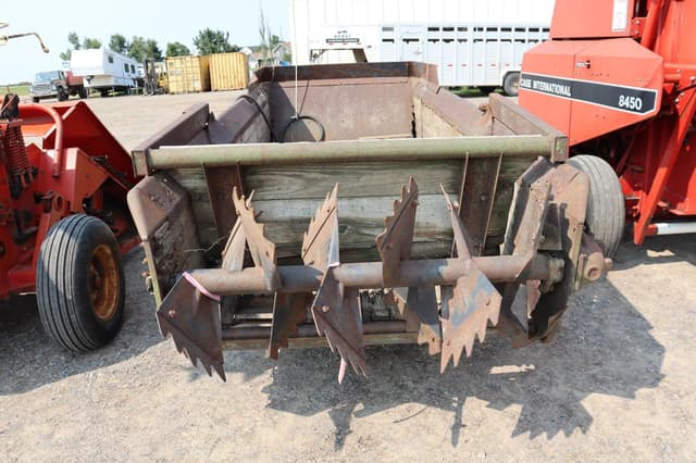 Image of John Deere 896 equipment image 2