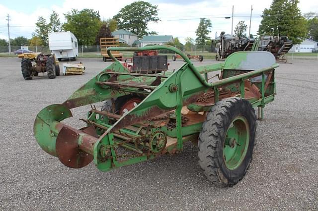 Image of John Deere L equipment image 4