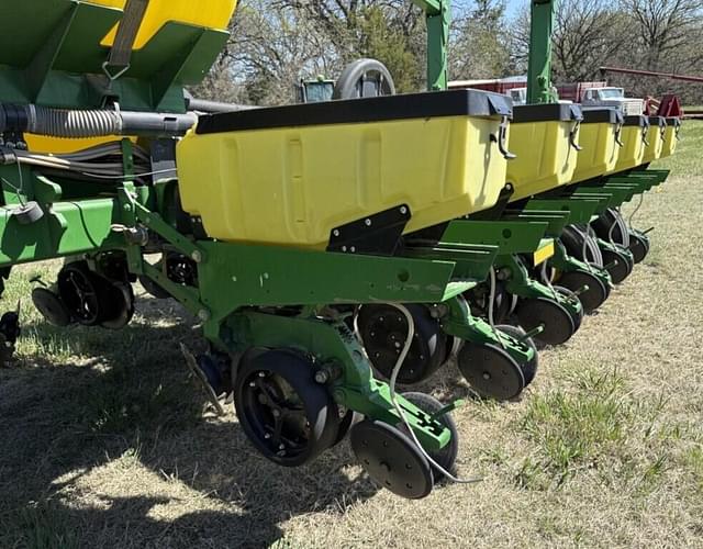 Image of John Deere 1770 equipment image 4