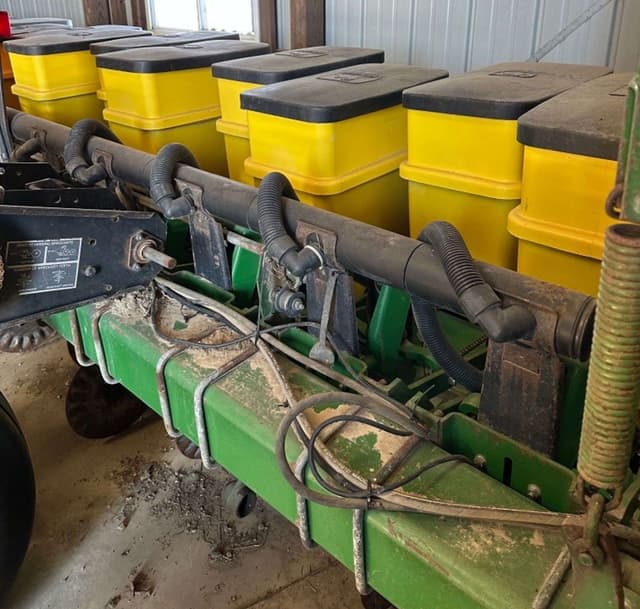 Image of John Deere 1780 equipment image 3