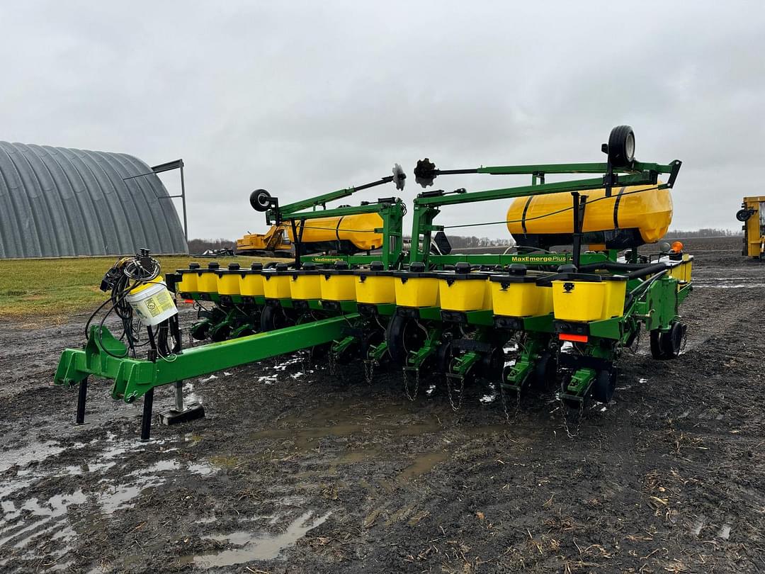 Image of John Deere MaxEmerge Plus Primary image