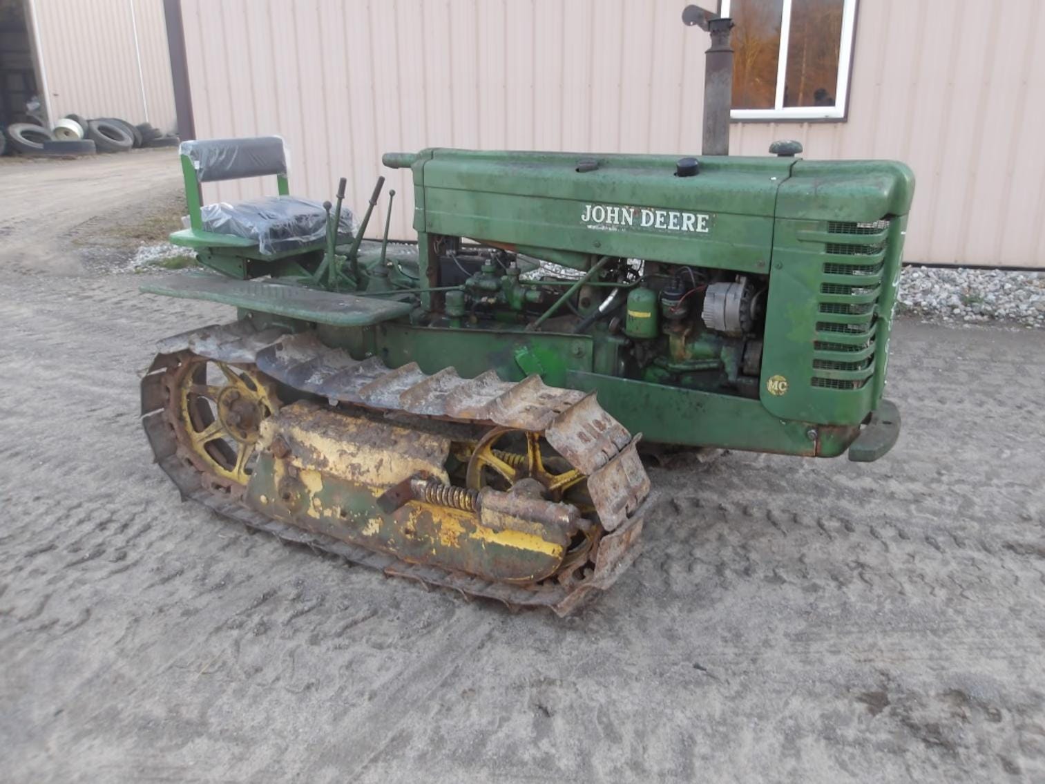 John Deere MC Equipment Image0
