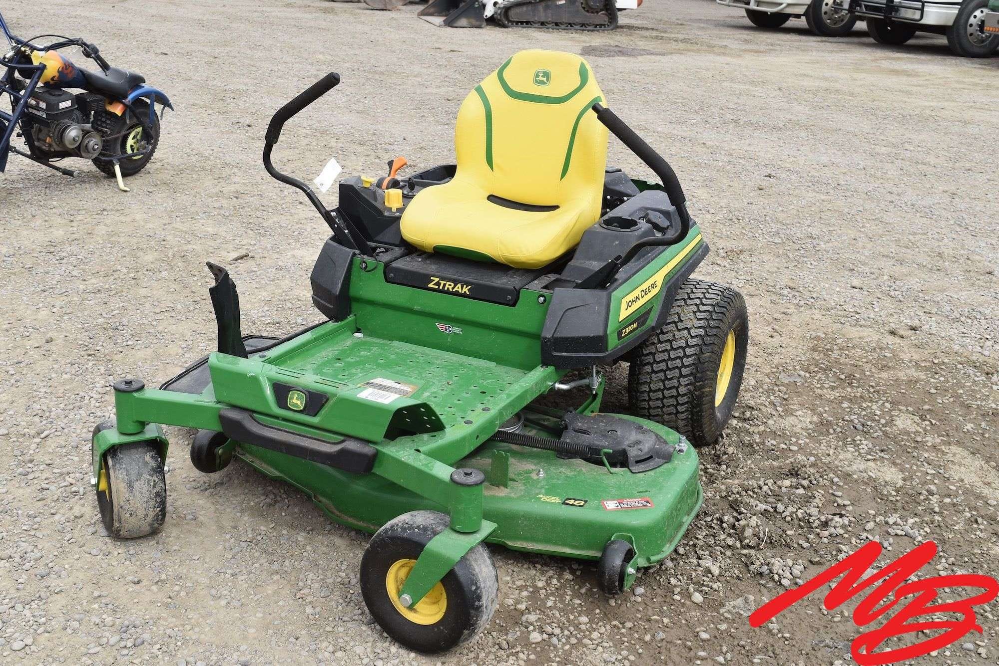 John Deere Z330M Equipment Image0