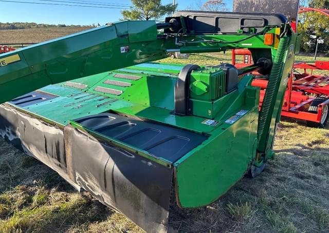 Image of John Deere 835 equipment image 2