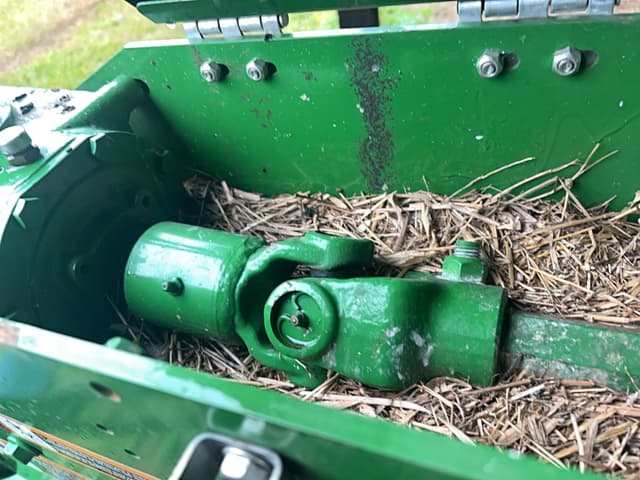 Image of John Deere 946 equipment image 4