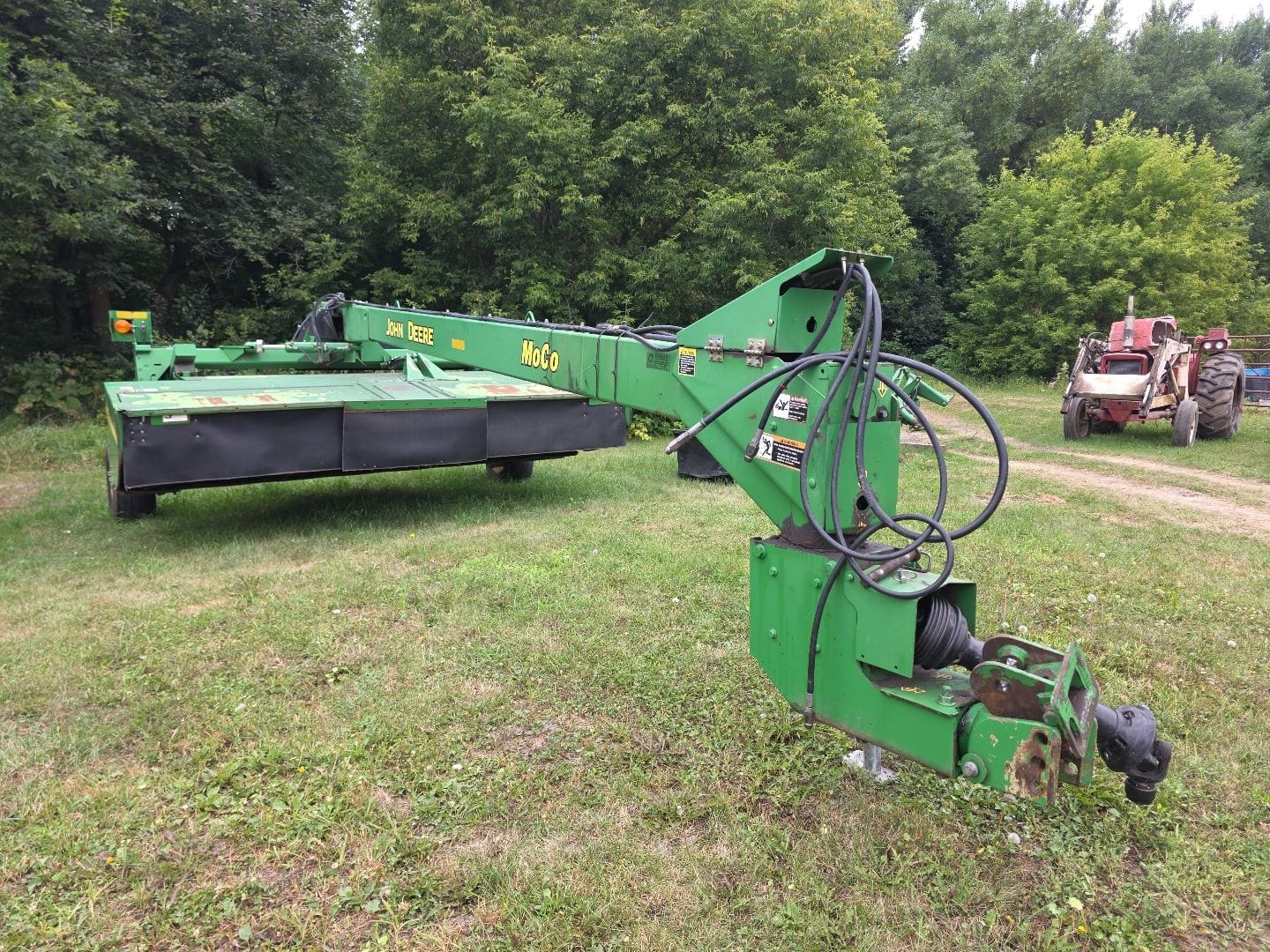 John Deere 946 Equipment Image0