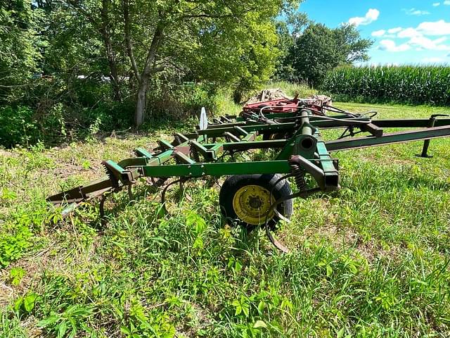 Image of John Deere 1010 equipment image 2