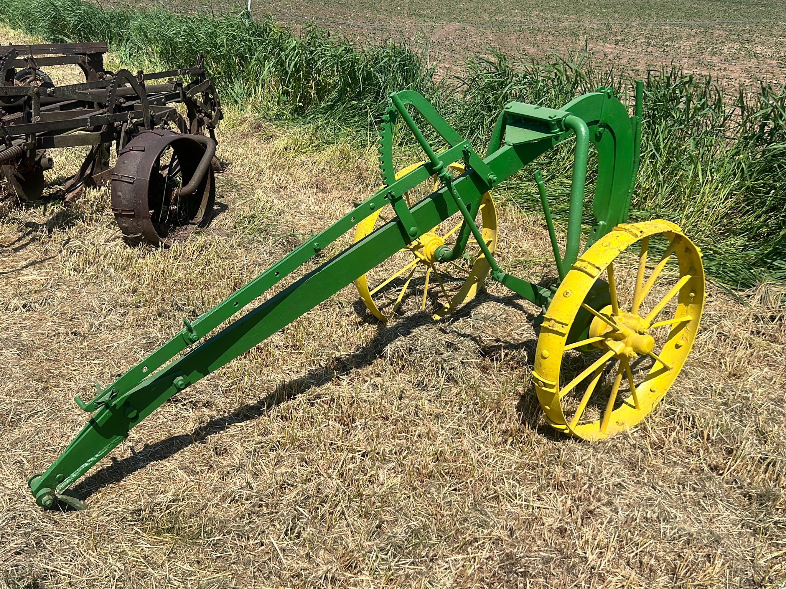 Main image John Deere 15