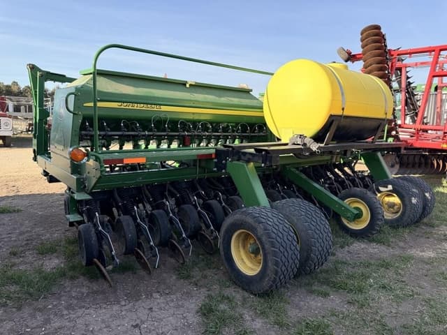 Image of John Deere 1590 equipment image 4