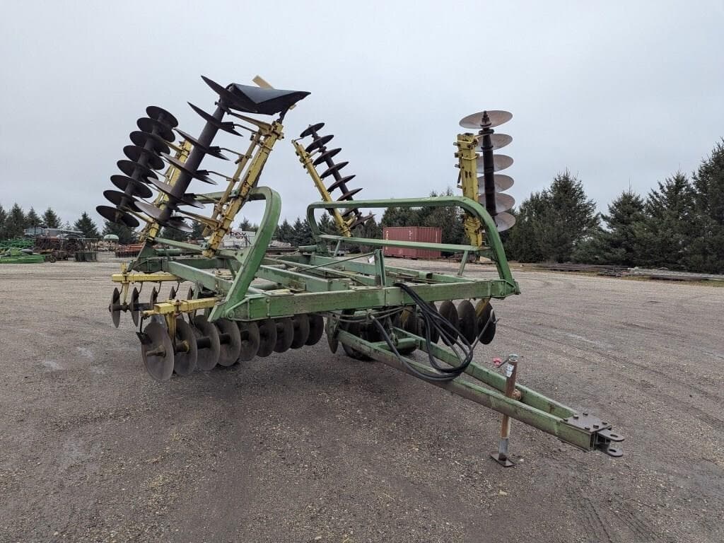 Image of John Deere 230 Primary image