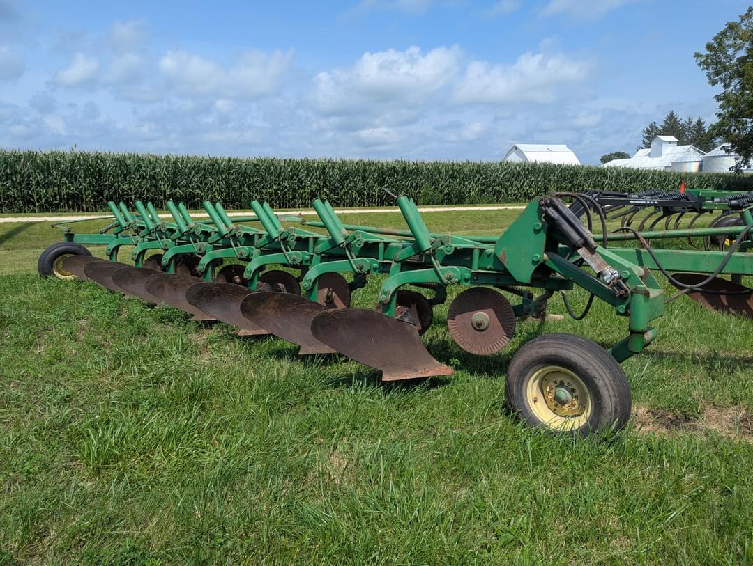 Image of John Deere 2500 Primary image