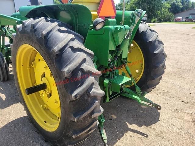 Image of John Deere 2520 equipment image 3