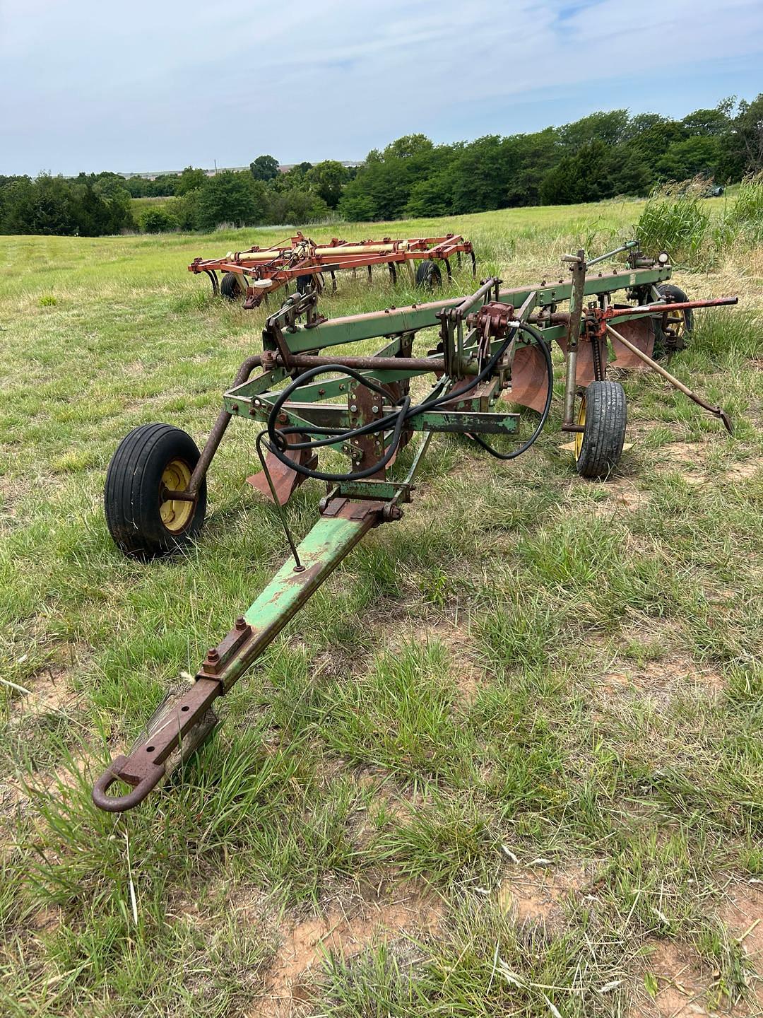 Image of John Deere 3100 Primary image