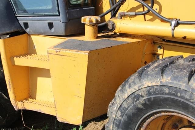 Image of John Deere 310SG equipment image 4