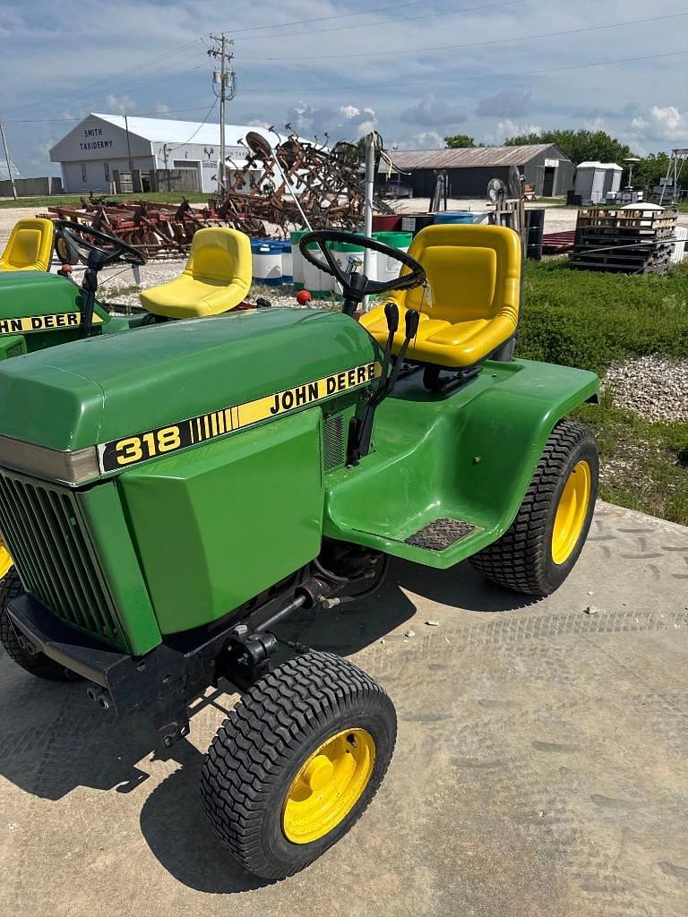 Image of John Deere 318 Image 1
