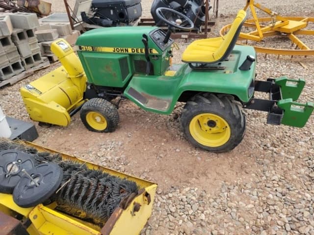 Image of John Deere 318 equipment image 1