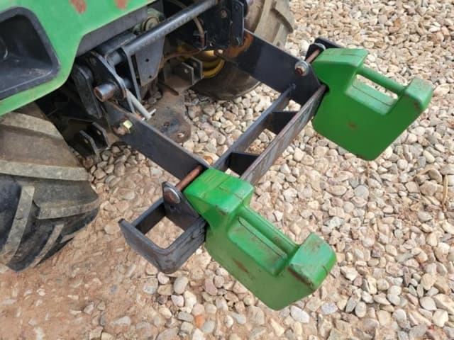 Image of John Deere 318 equipment image 2