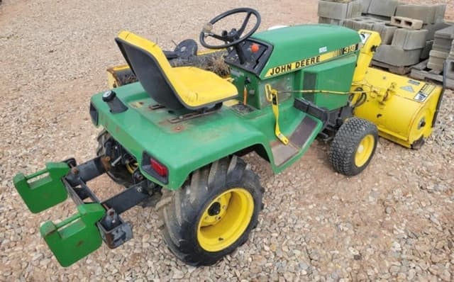 Image of John Deere 318 equipment image 4