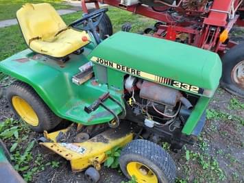 Main image John Deere 332