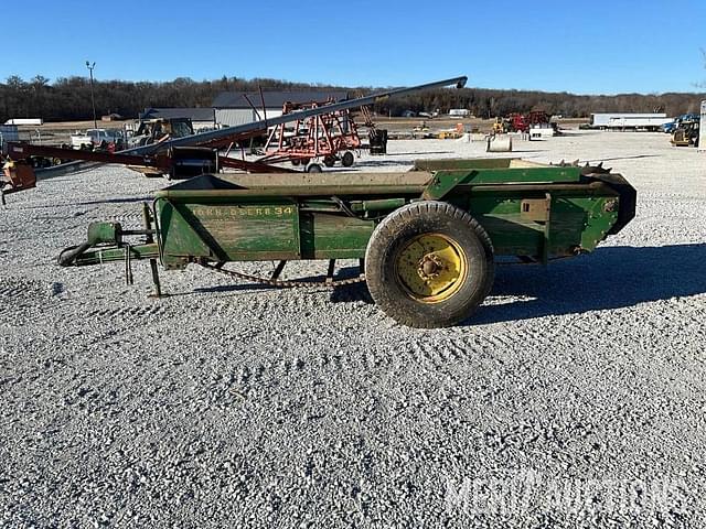 Image of John Deere 34 equipment image 1