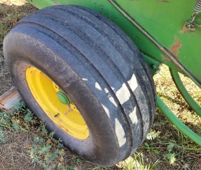 Image of John Deere 347 equipment image 3
