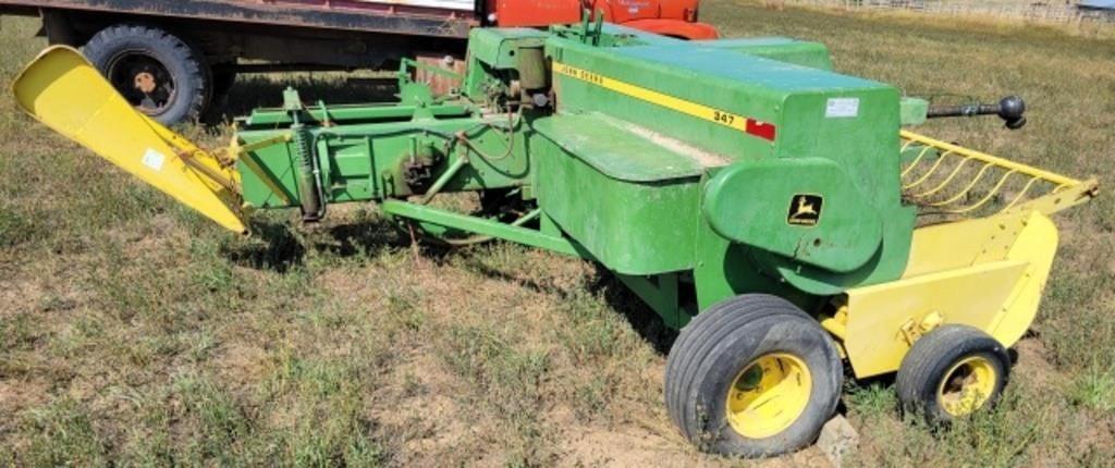 Image of John Deere 347 Primary image