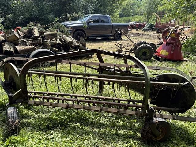 Image of John Deere 350 equipment image 2