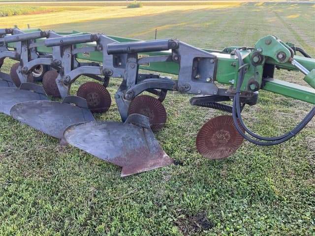 Image of John Deere 3700 equipment image 4