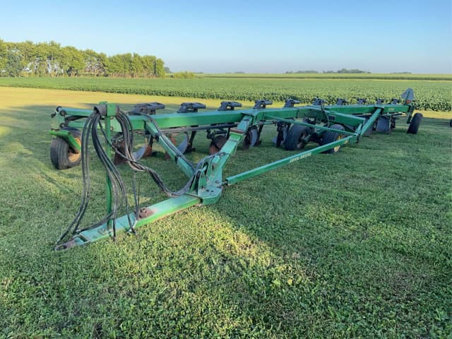 Image of John Deere 3710 equipment image 1