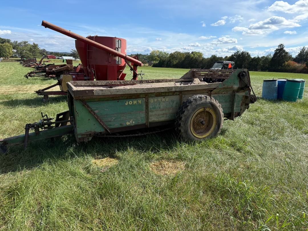 Image of John Deere 40 Image 0
