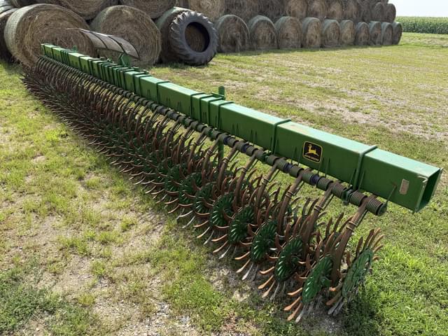 Image of John Deere 400 equipment image 3
