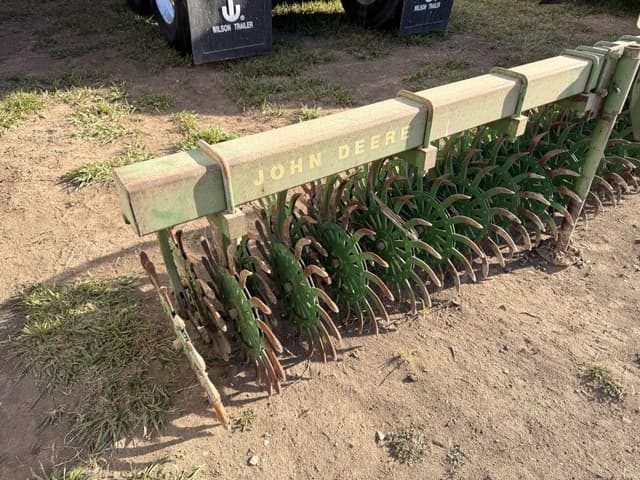 Image of John Deere 400 equipment image 1