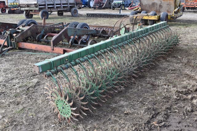 Image of John Deere 400 equipment image 2