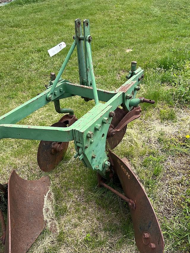 Image of John Deere 415 equipment image 4