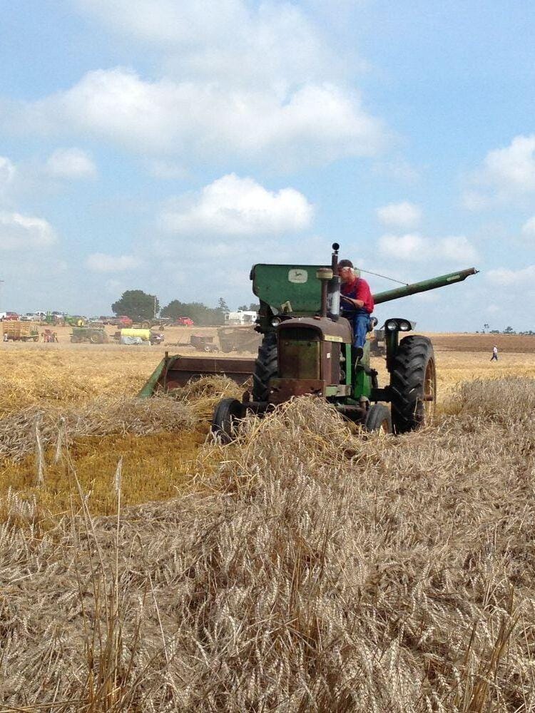 Main image John Deere 42